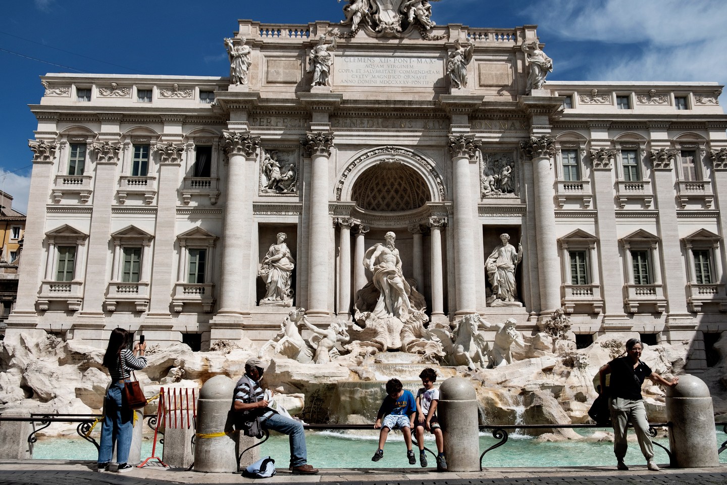 Italy-Reopens-Museums-Life-Trevi-Fountatin