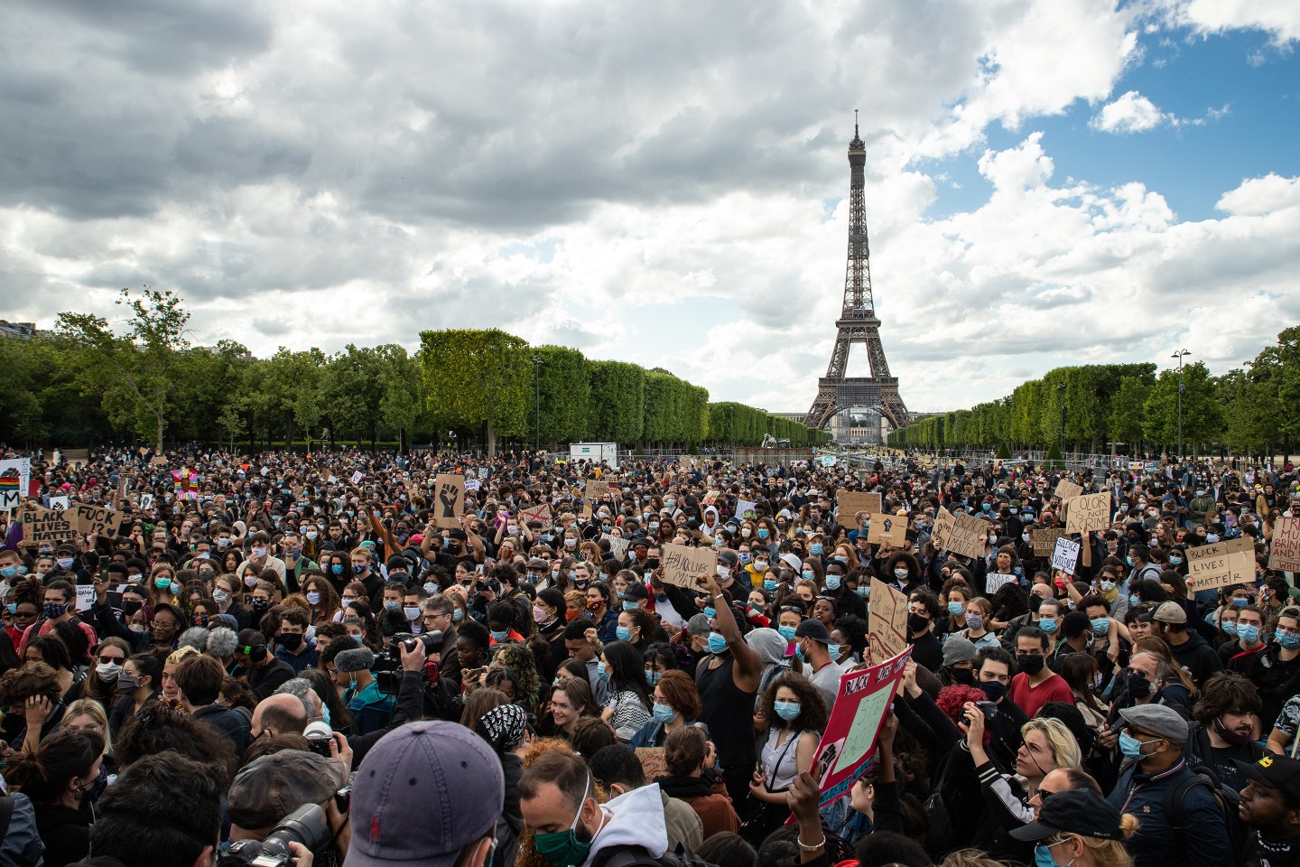 Black-Lives-Matter-Global-Protest