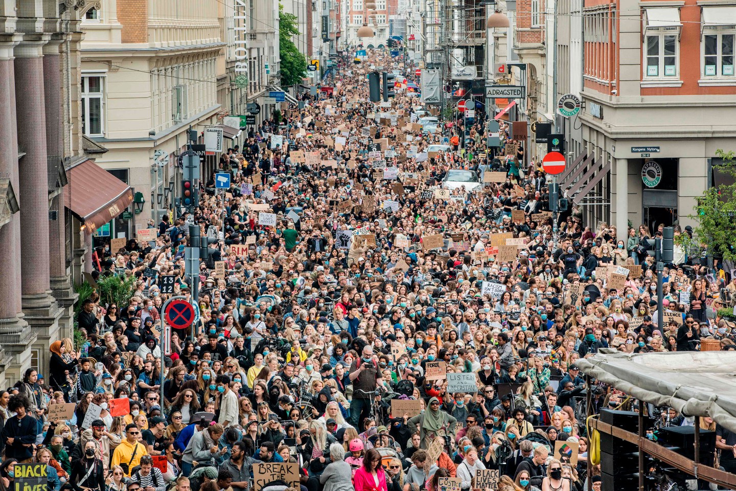 Black-Lives-Matter-Global-Protest