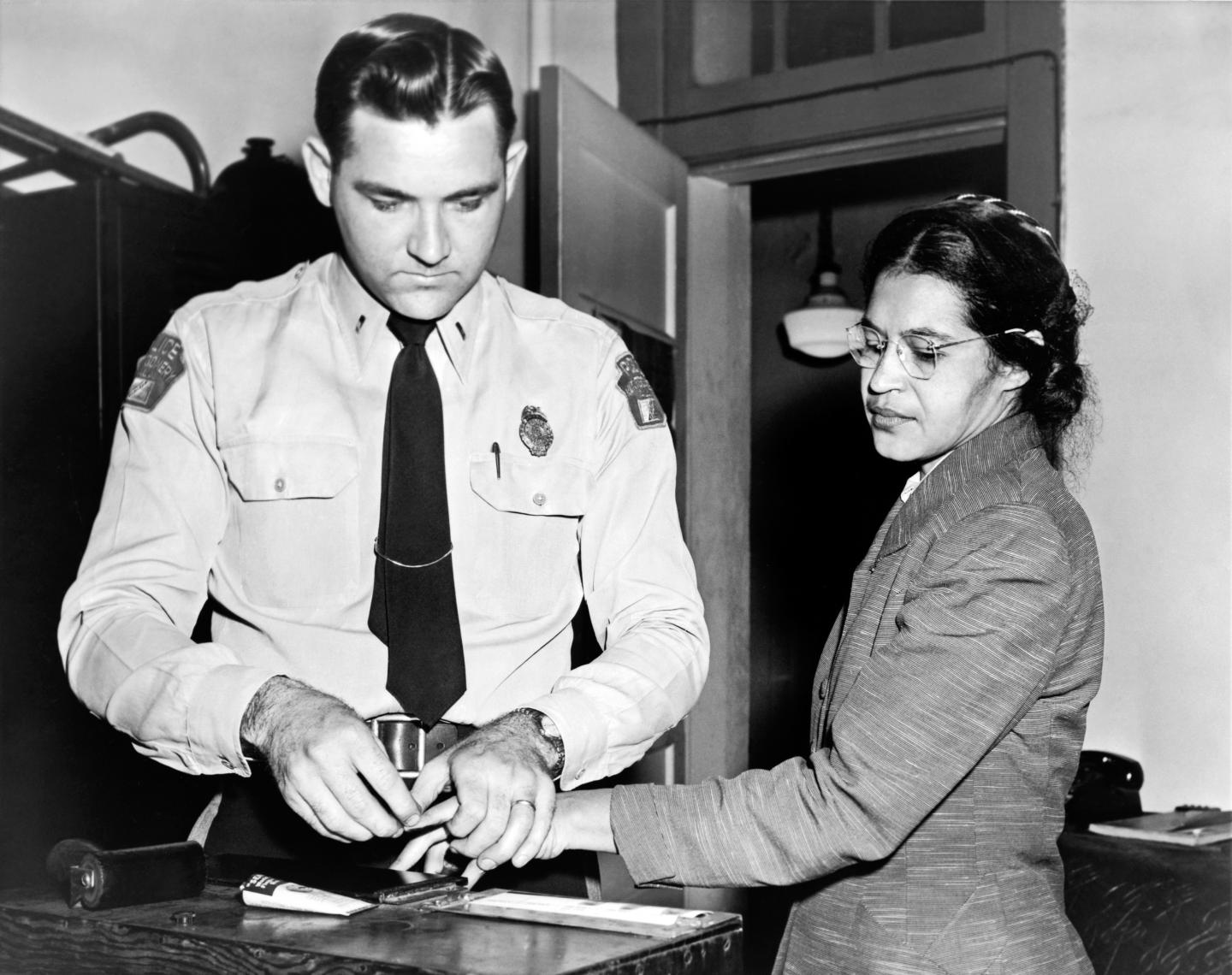Rosa Parks 1956 gets fingerprinted
