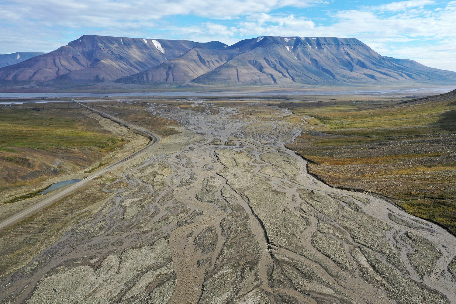 Amid COVID-19, Americans don’t care about climate change anymore thumbnail