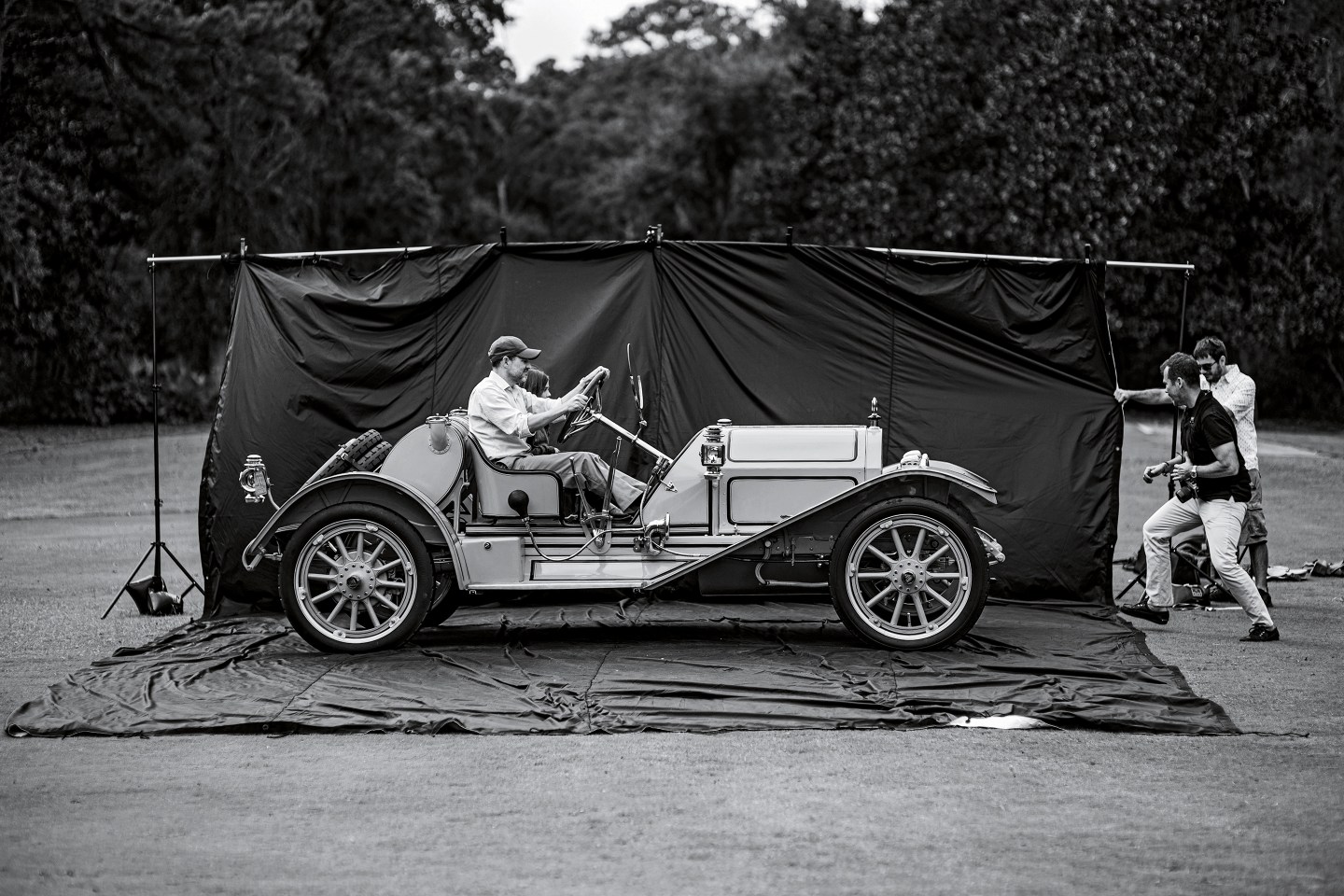 CAR11.20.Behind-the-Scenes