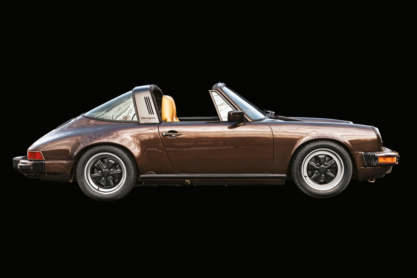 CAR11.20.Matt-Hranek-Porsche-Targa