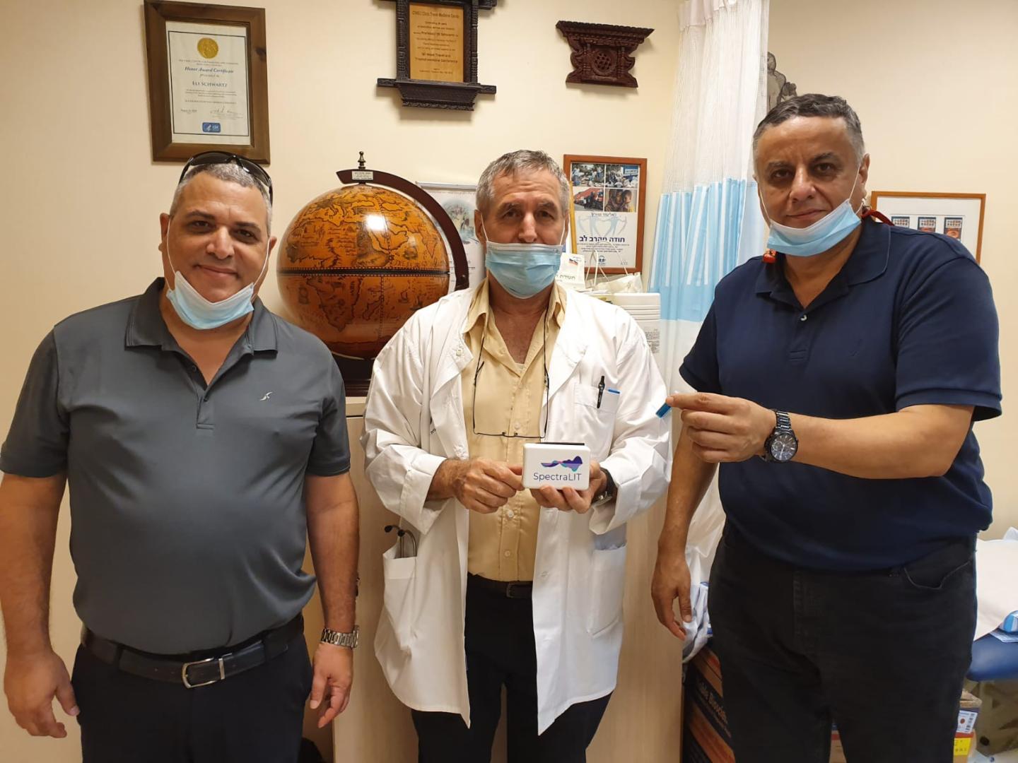 Newsight co-founders Eli Assoolin & Eyal Yatskan, with Professor Eli Schwartz from Sheba Medical Center.