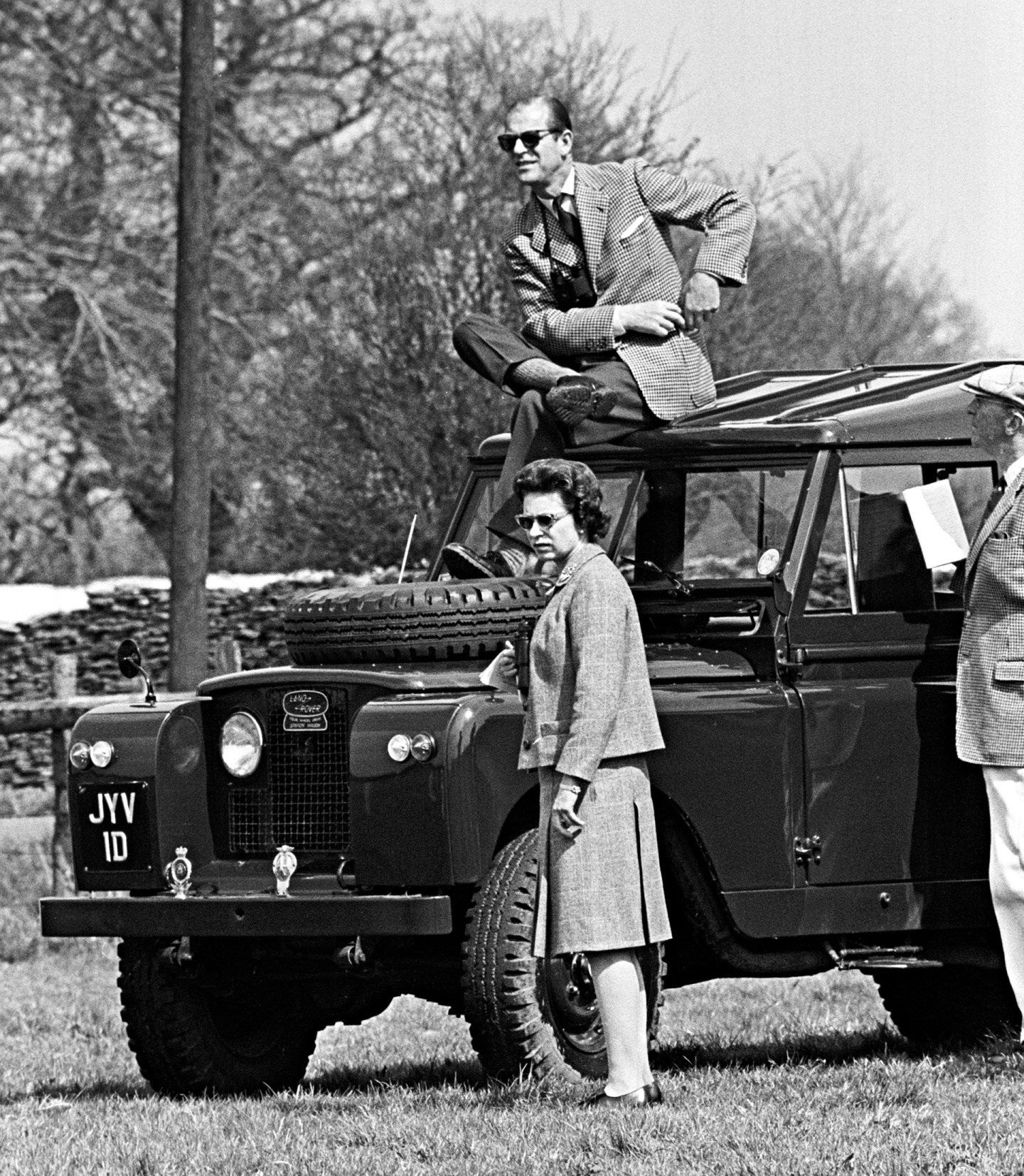 PAS.03.21.Defender-Queen Elizabeth