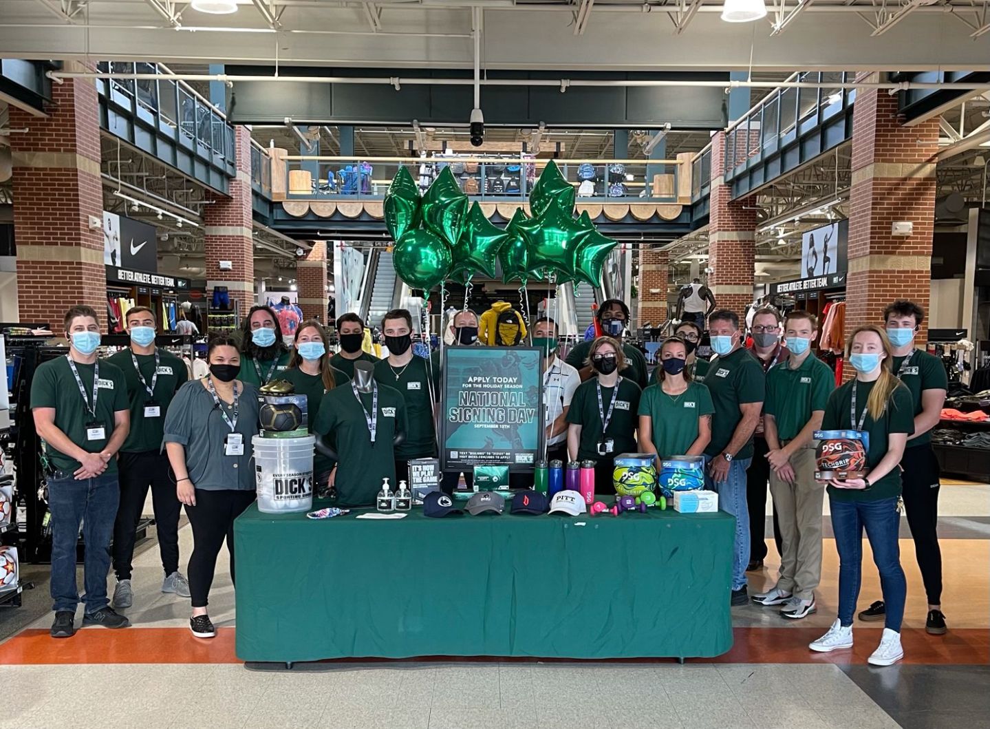 Best Workplaces Retail 2021-Dicks-featured