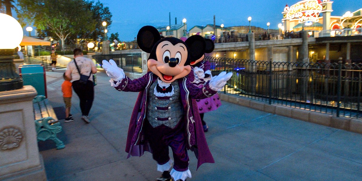 Disneyland Ticket Prices To Rise Again In 22 Fortune