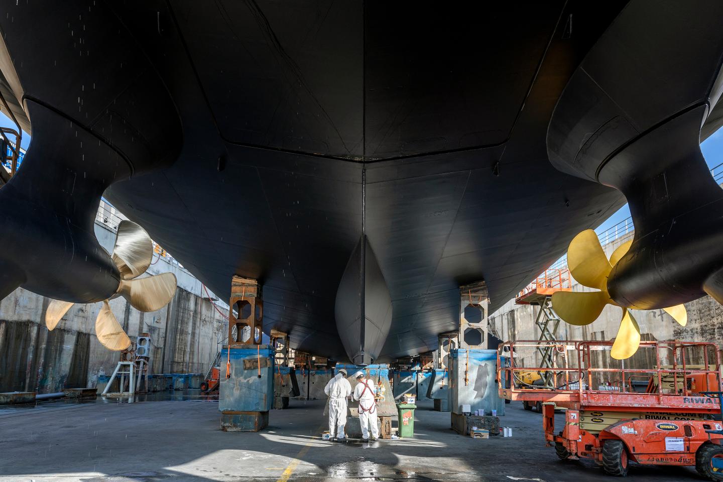 Superyacht-MB92-shipyard-barcelona-04