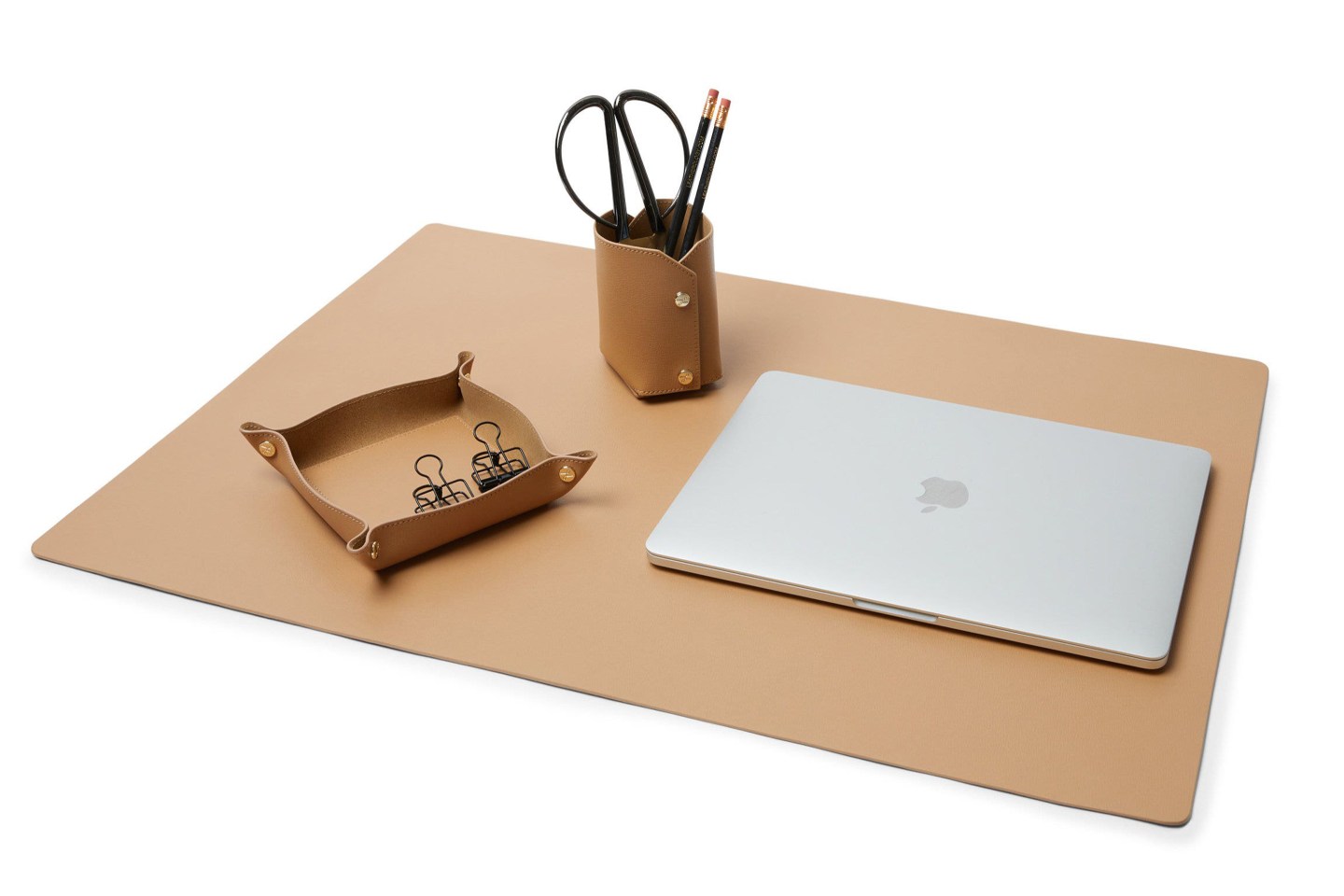 Gift-Guide-Spreadsheets-Leatherology-Modern-Desk-Set