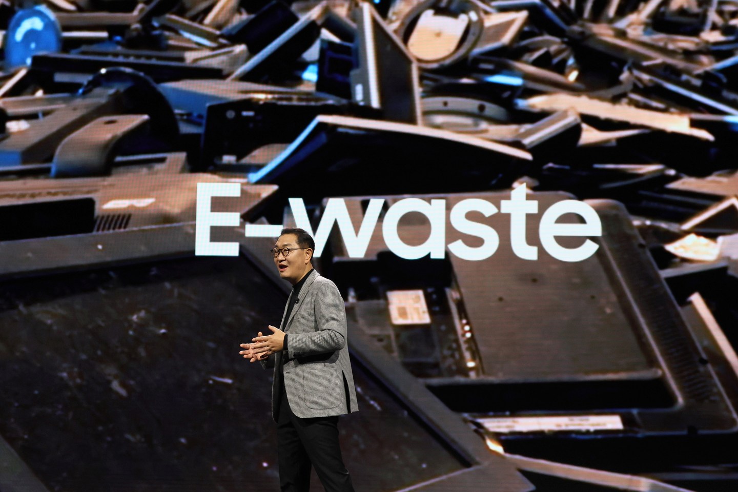 Samsung Electronics Inc. Vice Chairman and CEO Jong-Hee Han delivers a keynote address.