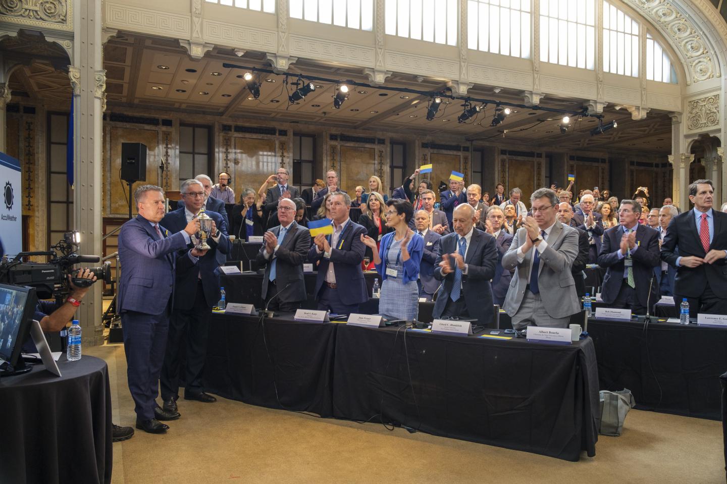 Ukraine's UN ambassador receives an award from US CEOs