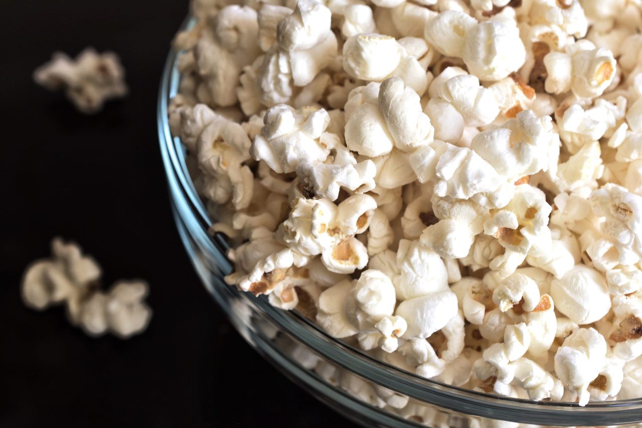 Hungry at 2 a.m.? Nutritionists suggest these 11 quick and easy snacks ...
