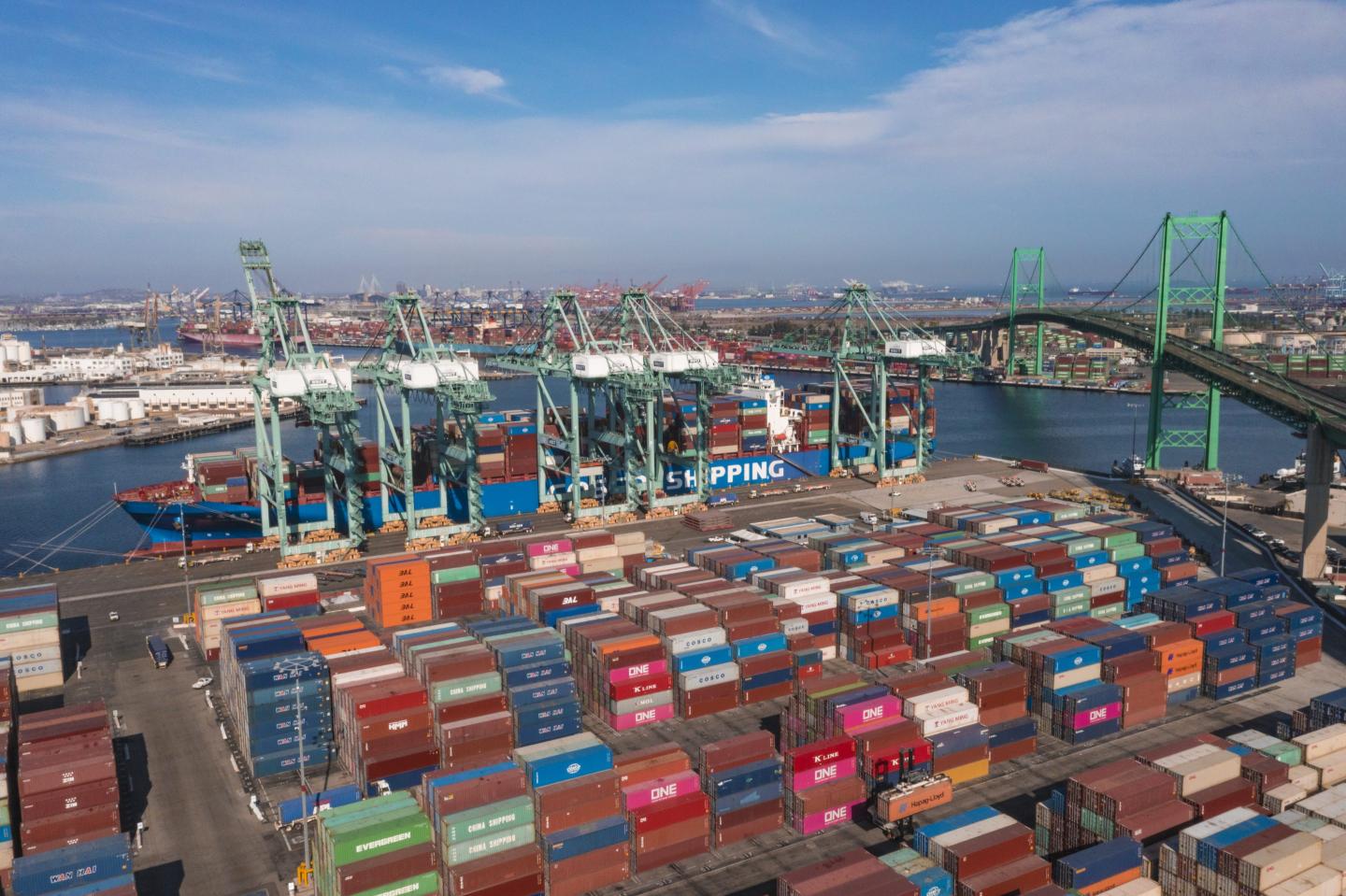 An image of the port of LA.