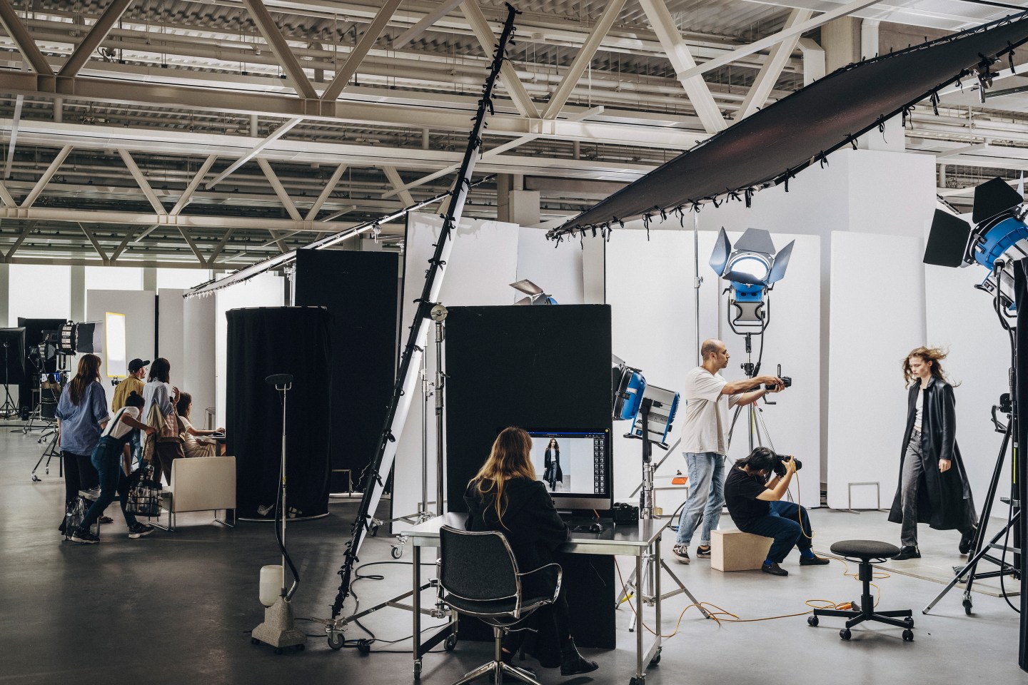 A photoshoot takes place in the Inditex studios.