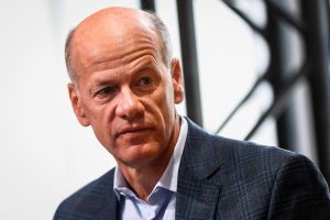 FDIC leans toward Silicon Valley Bank breakup plan, pushes back deadline for bids