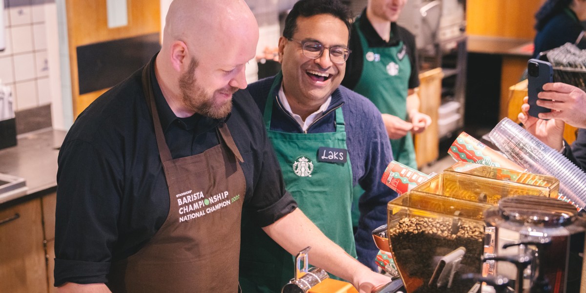 CEOs are working frontline shifts to connect with workers - Vimarsana News