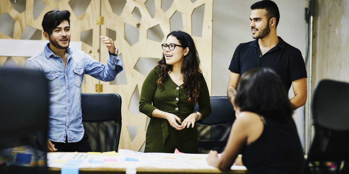 Gen Z is leading the pack of workers who want to go to the office more - Vimarsana News