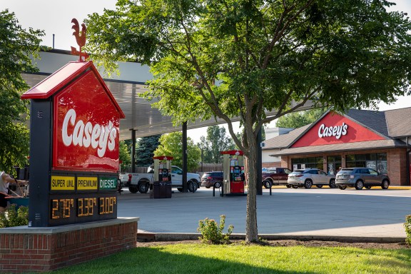 Casey's General Stores | Fortune