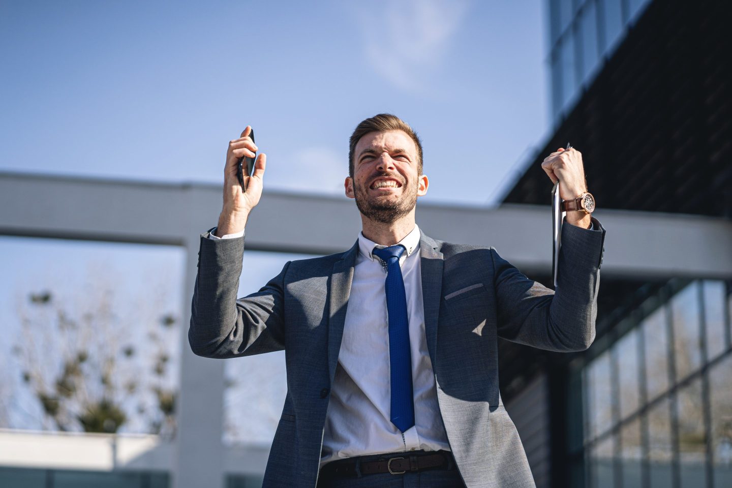 average-workday-shrank-by-37-minutes-and-fewer-people-are-doing