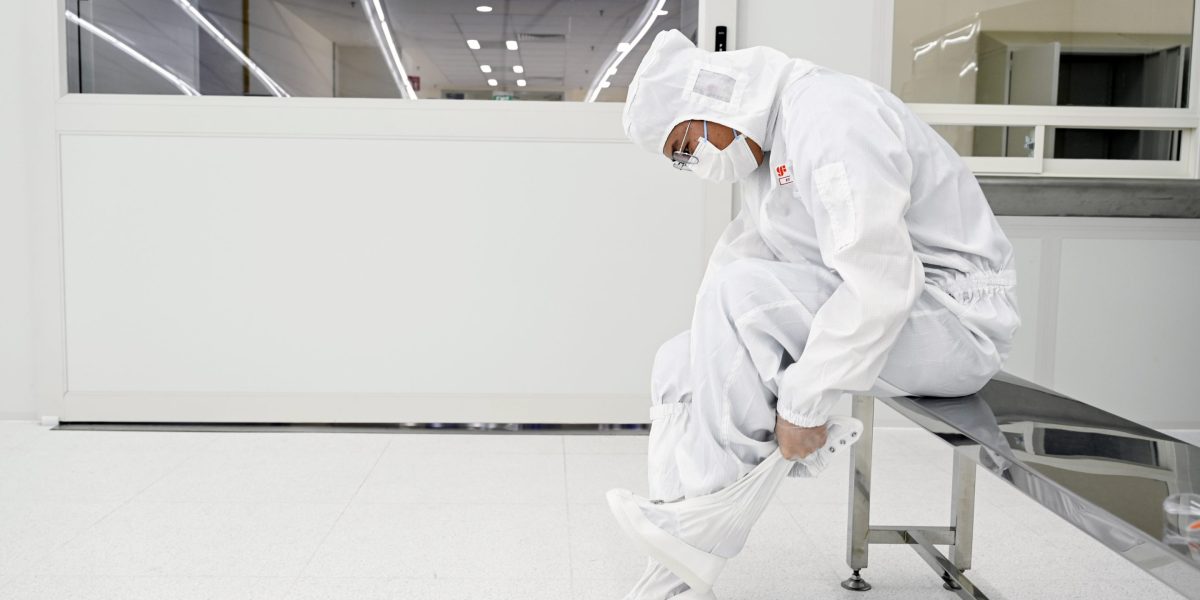 How Singapore is keeping pace in the chipmaking race - Vimarsana News