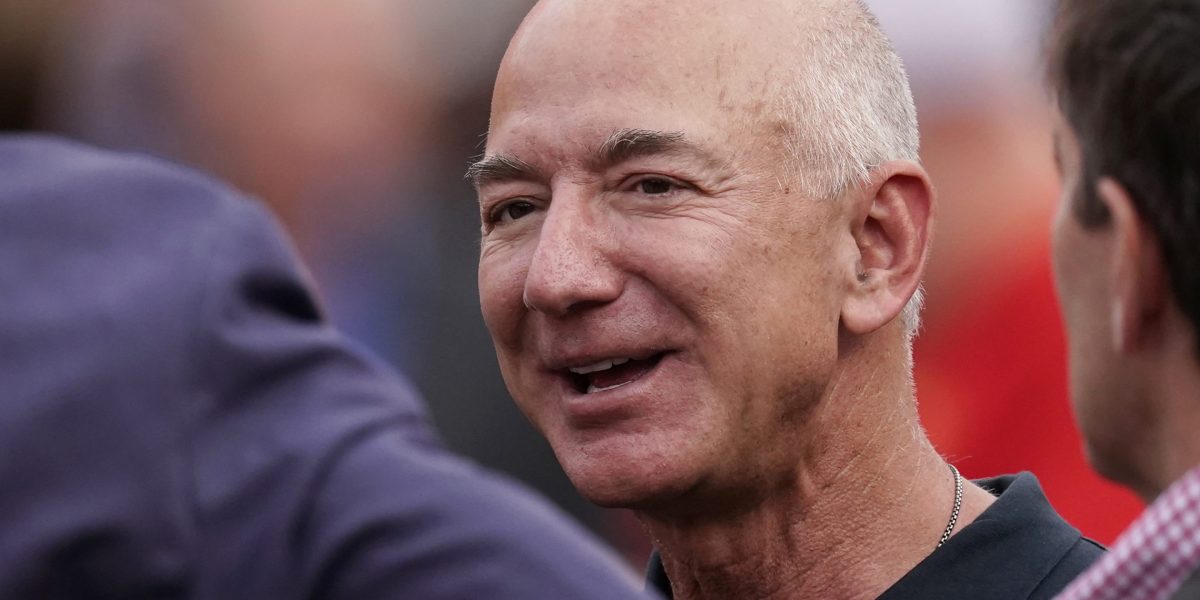 Jeff Bezos has now given nearly $640 million to support homeless families Jeff Bezos has now given nearly $640 million to support homeless families