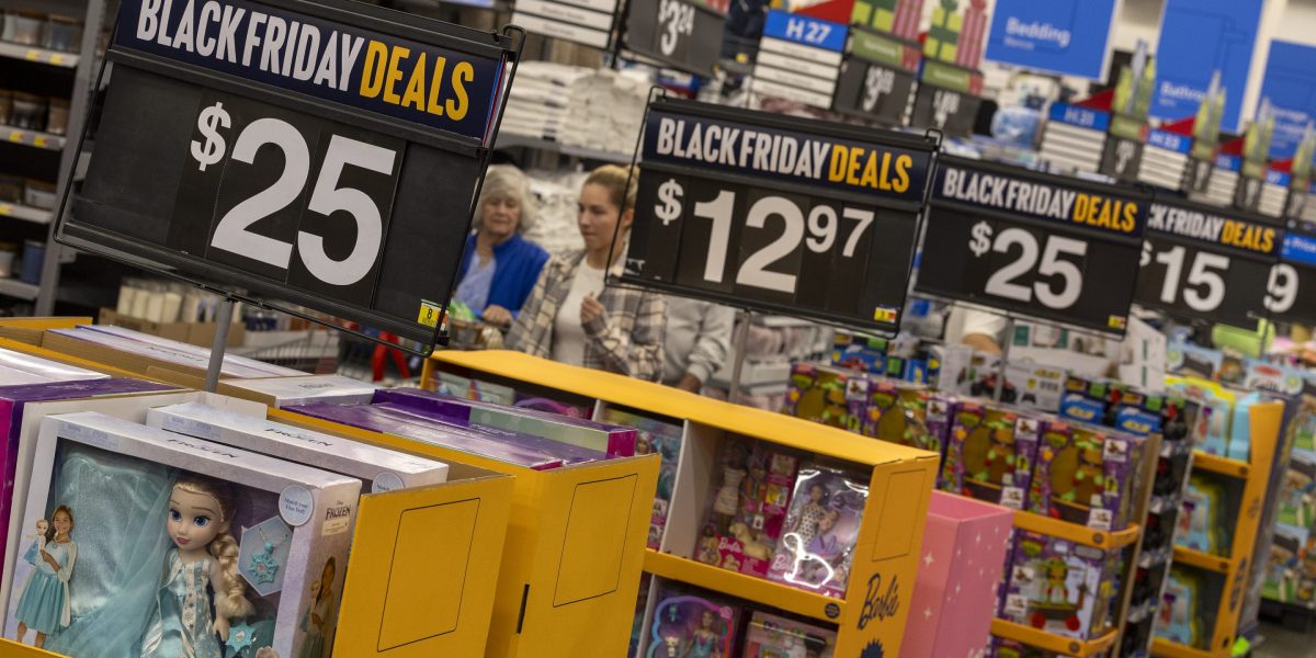 Black Friday discounts Analysts split on whether 2023 will bring