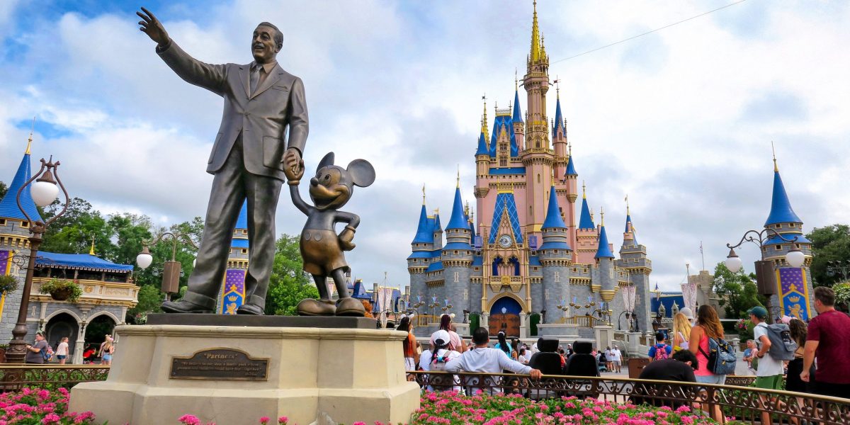 Disney launches new lawsuit against DeSantis-appointed government, claiming it has delayed the release of key public records by seven months