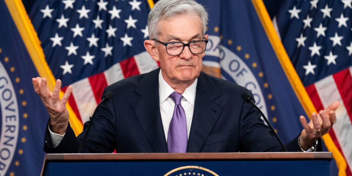Fed&rsquo;s preferred inflation measure surprises economists by falling in November