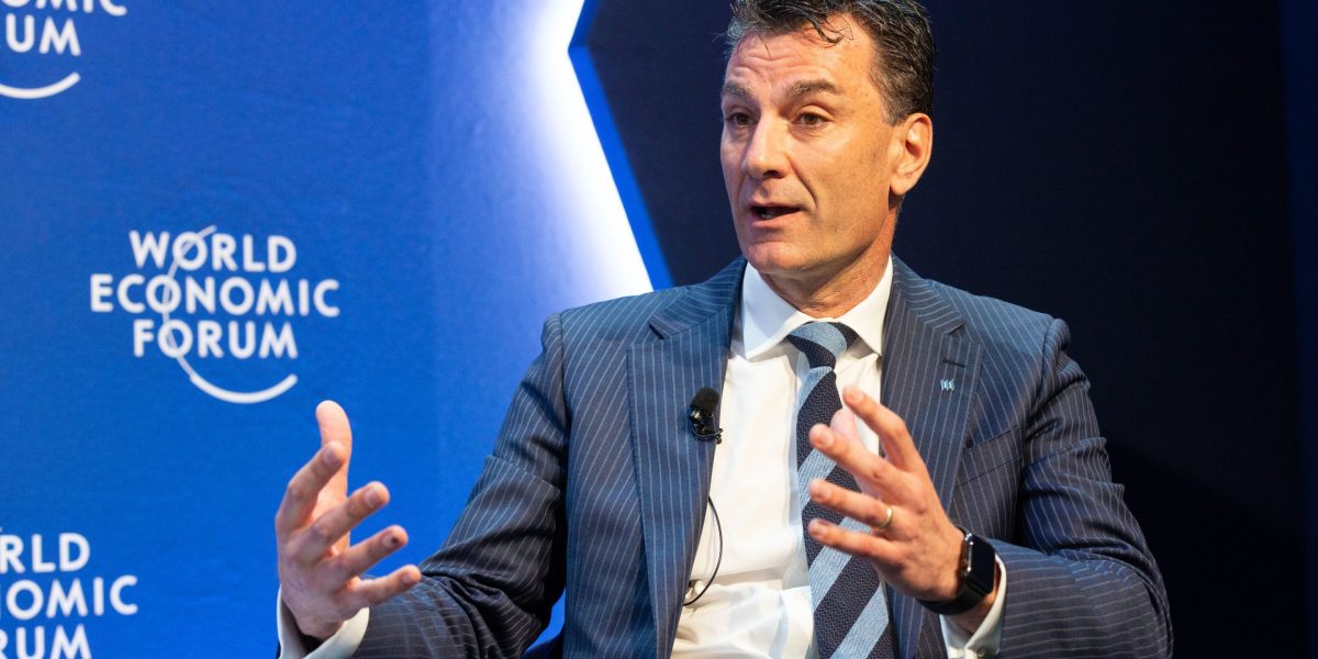 People are living longer lives—but not healthier ones. Here are 4 reasons why, according to this CEO at Davos - Vimarsana News