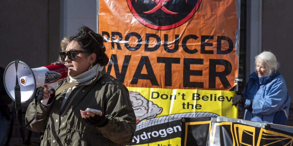 New Mexico governor wants $500m to convert fracking wastewater into a new source of recycled water for industrial use New Mexico governor wants $500m to convert fracking wastewater into a new source of recycled water for industrial use