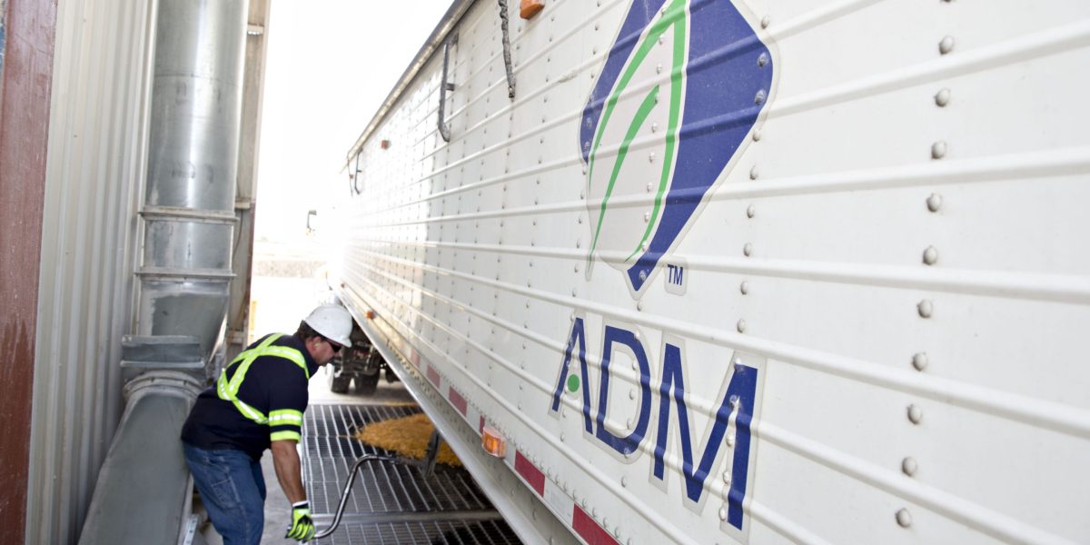 ADM's interim CFO needs to rebuild trust or stock price 'may continue to slide' - Vimarsana News