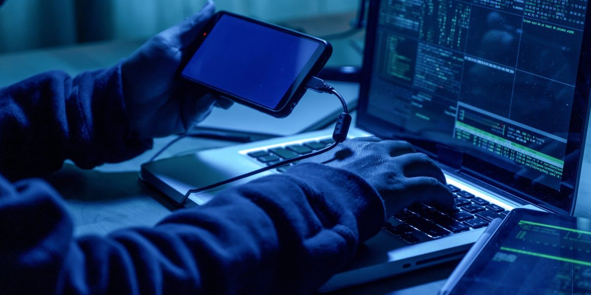 Google and the U.S. take aim at the spyware industry - Vimarsana News