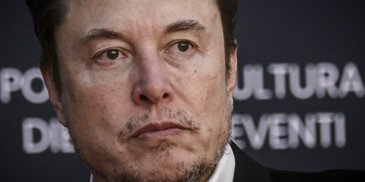Elon Musk pay package order: Tesla board should resign - Vimarsana News