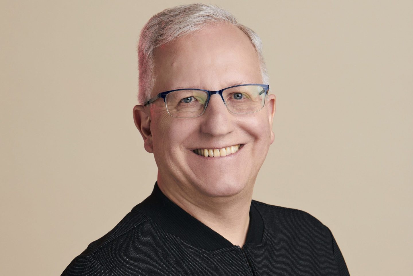 Headshot of Mike Verdu